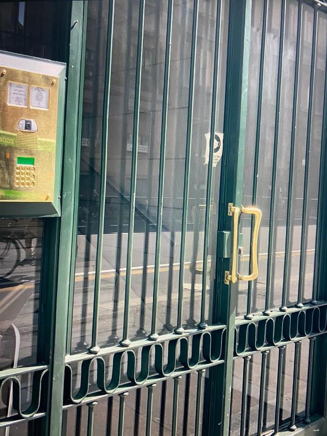 Milano: Incantevole Appartamento In Pieno Centro - Fancy Yellow Apartments Eksteriør billede