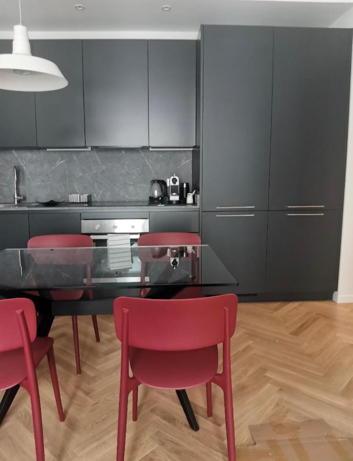 Milano: Incantevole Appartamento In Pieno Centro - Fancy Yellow Apartments Eksteriør billede
