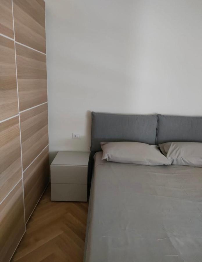 Milano: Incantevole Appartamento In Pieno Centro - Fancy Yellow Apartments Eksteriør billede